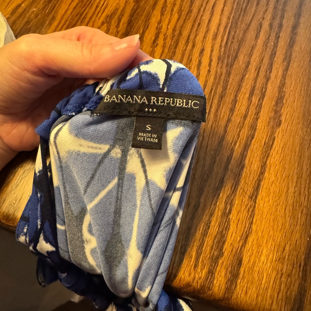 Small Banana Republic knee length dress - Picture 6 of 6